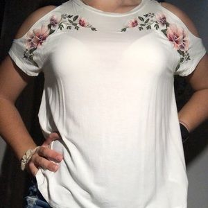 American Eagle Cold Shoulder T